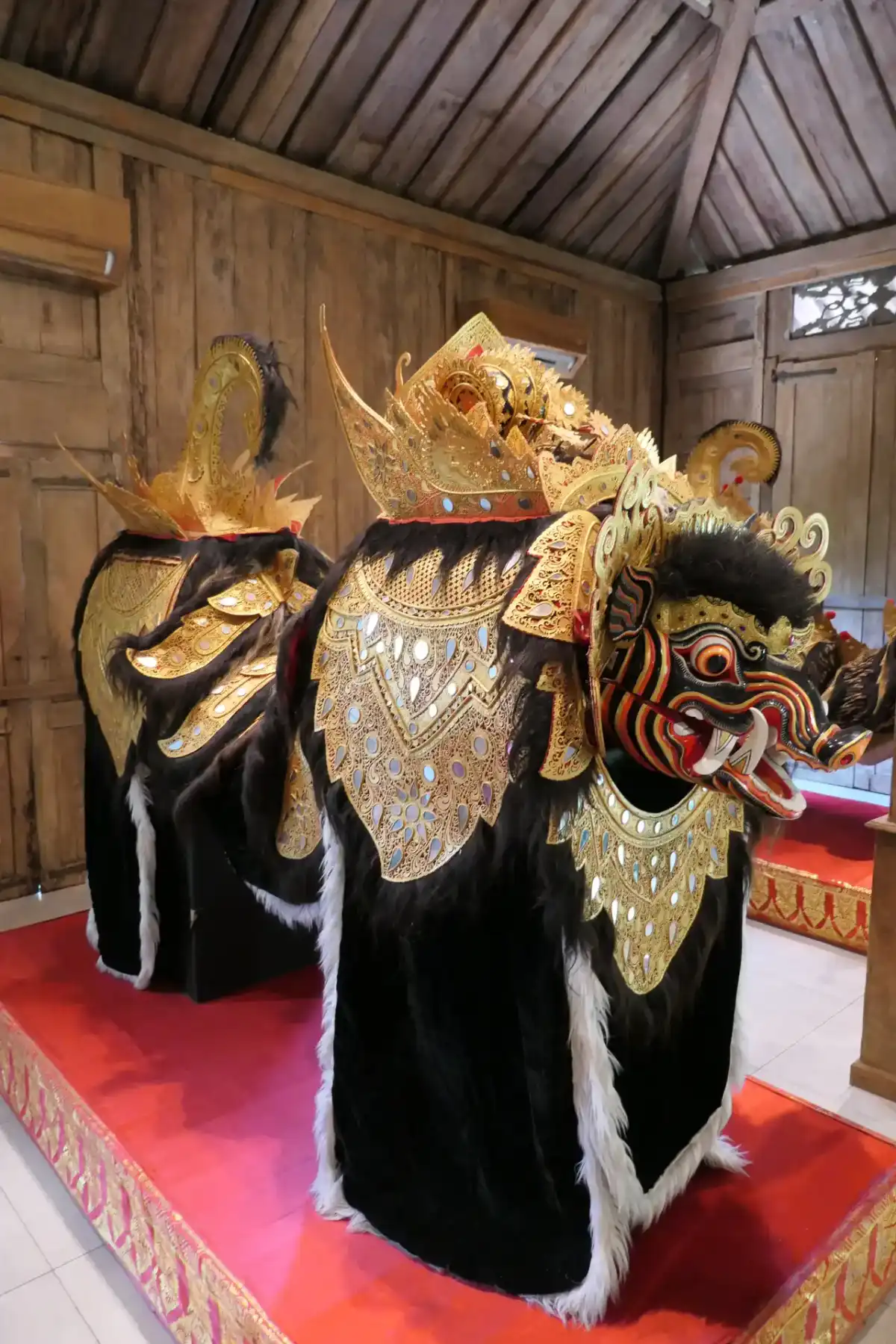 Barong kostuum, Bali